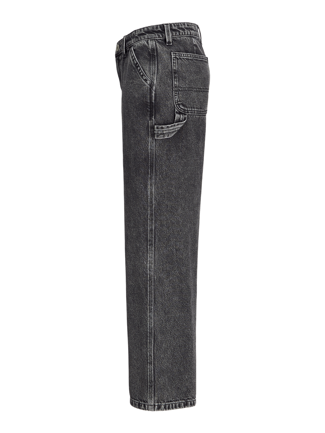 model_shot-front