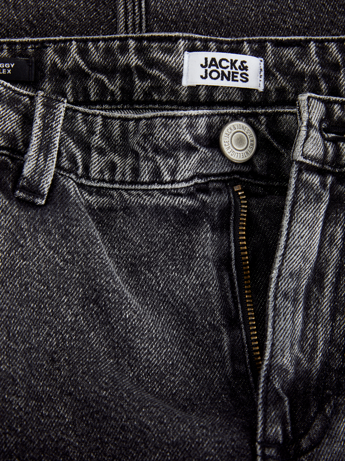 model_shot-detail