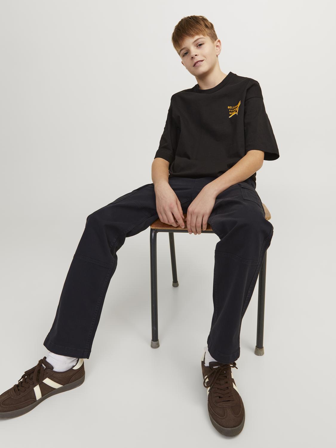 model_shot-creative