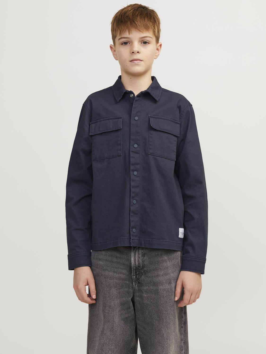 model_shot-front