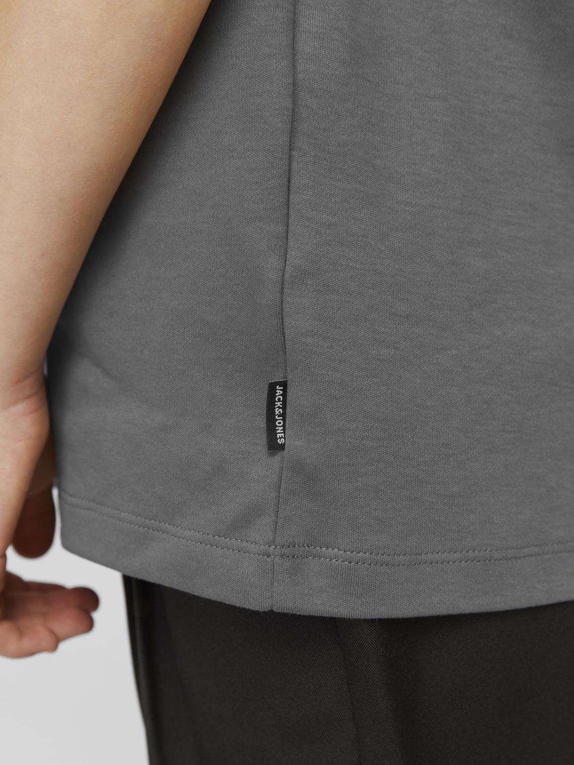 model_shot-detail
