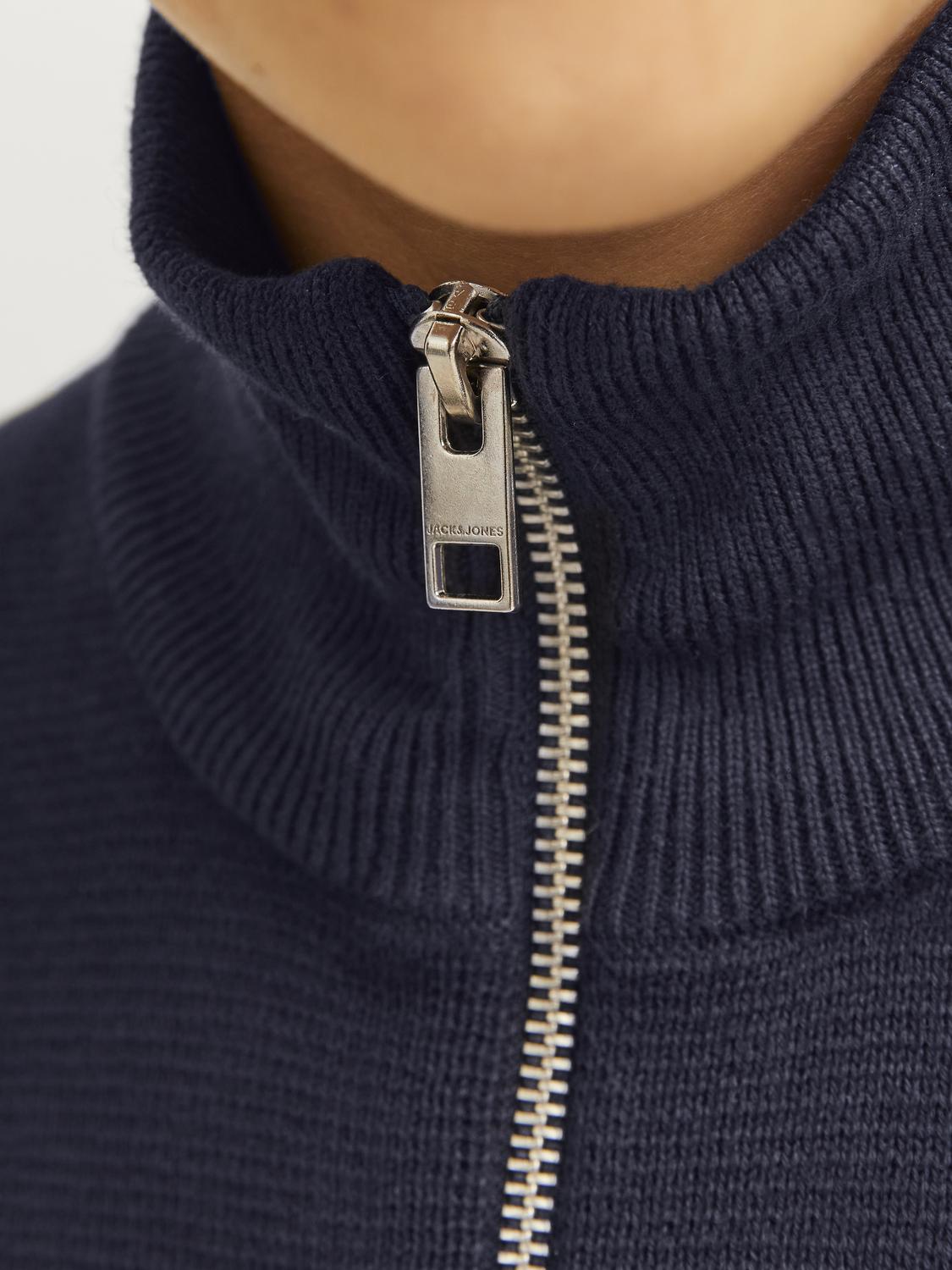 model_shot-detail