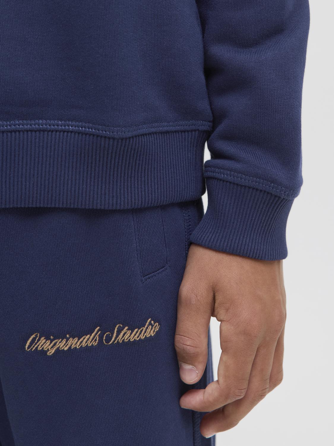 model_shot-detail