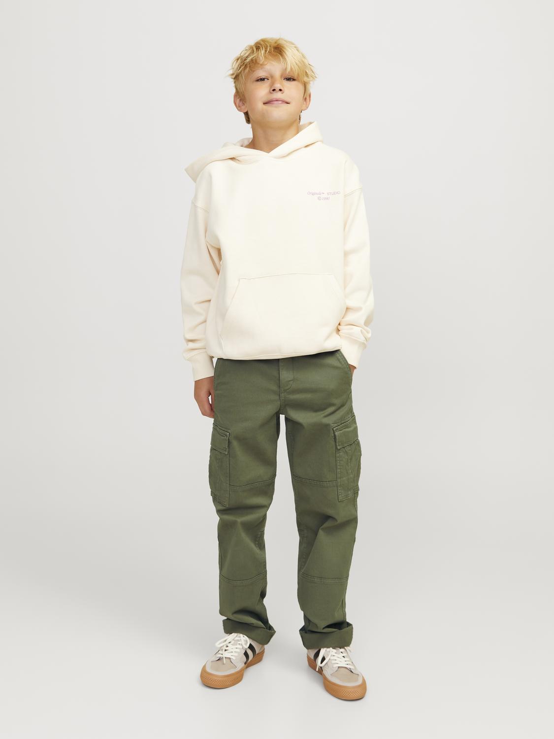 model_shot-front_full