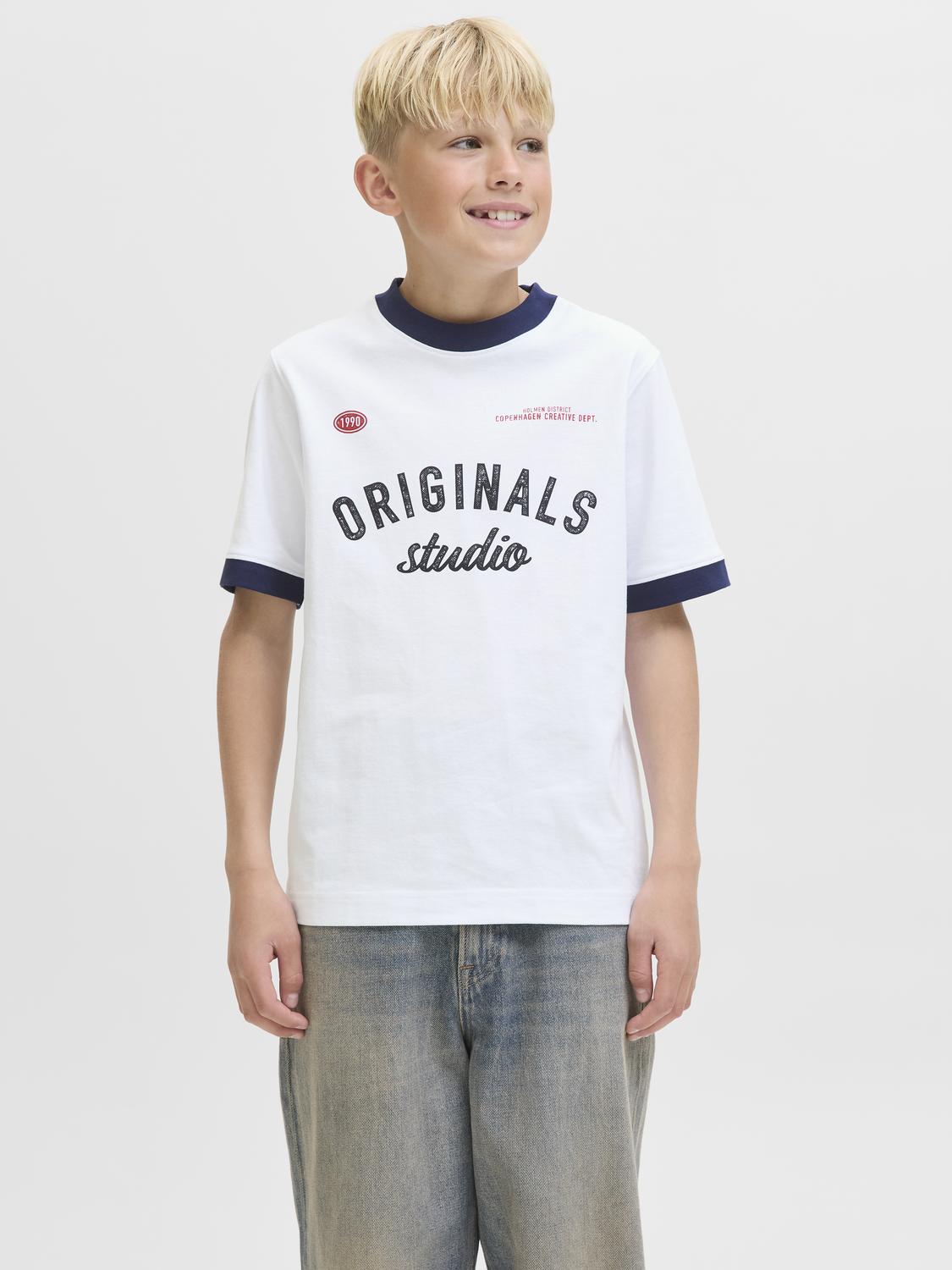model_shot-front