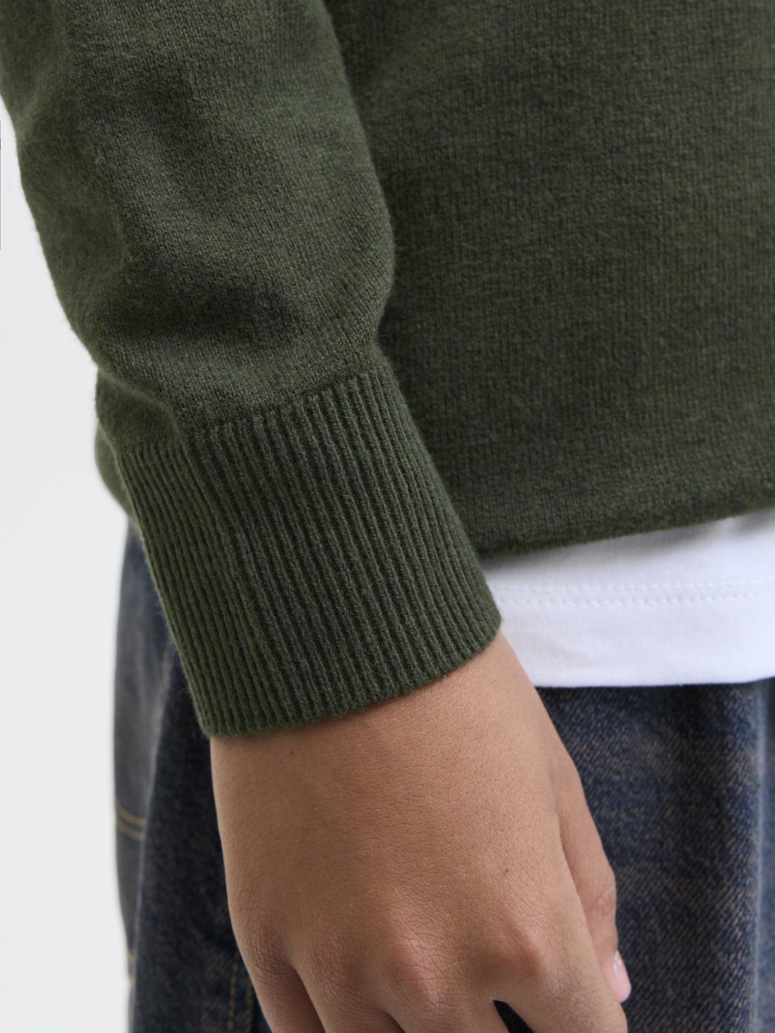model_shot-detail