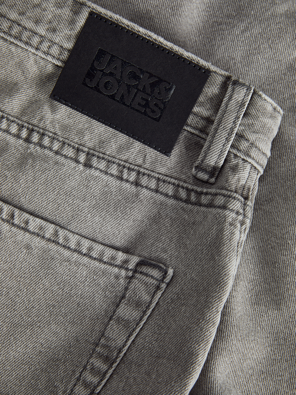 model_shot-detail