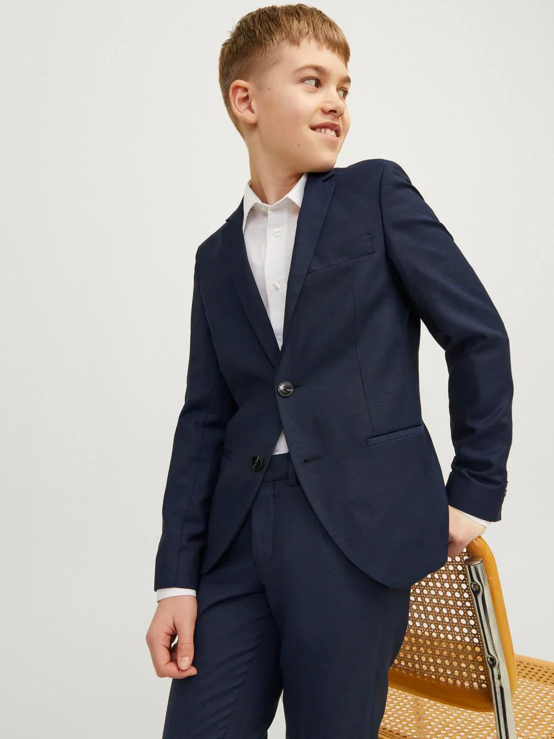 Vårens fineste dresser til junior - perfekt for konfirmasjon og 17.mai