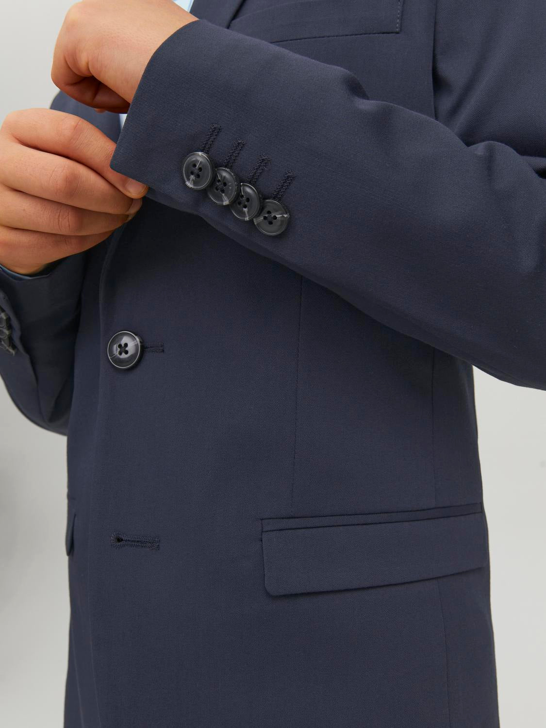 model_shot-detail