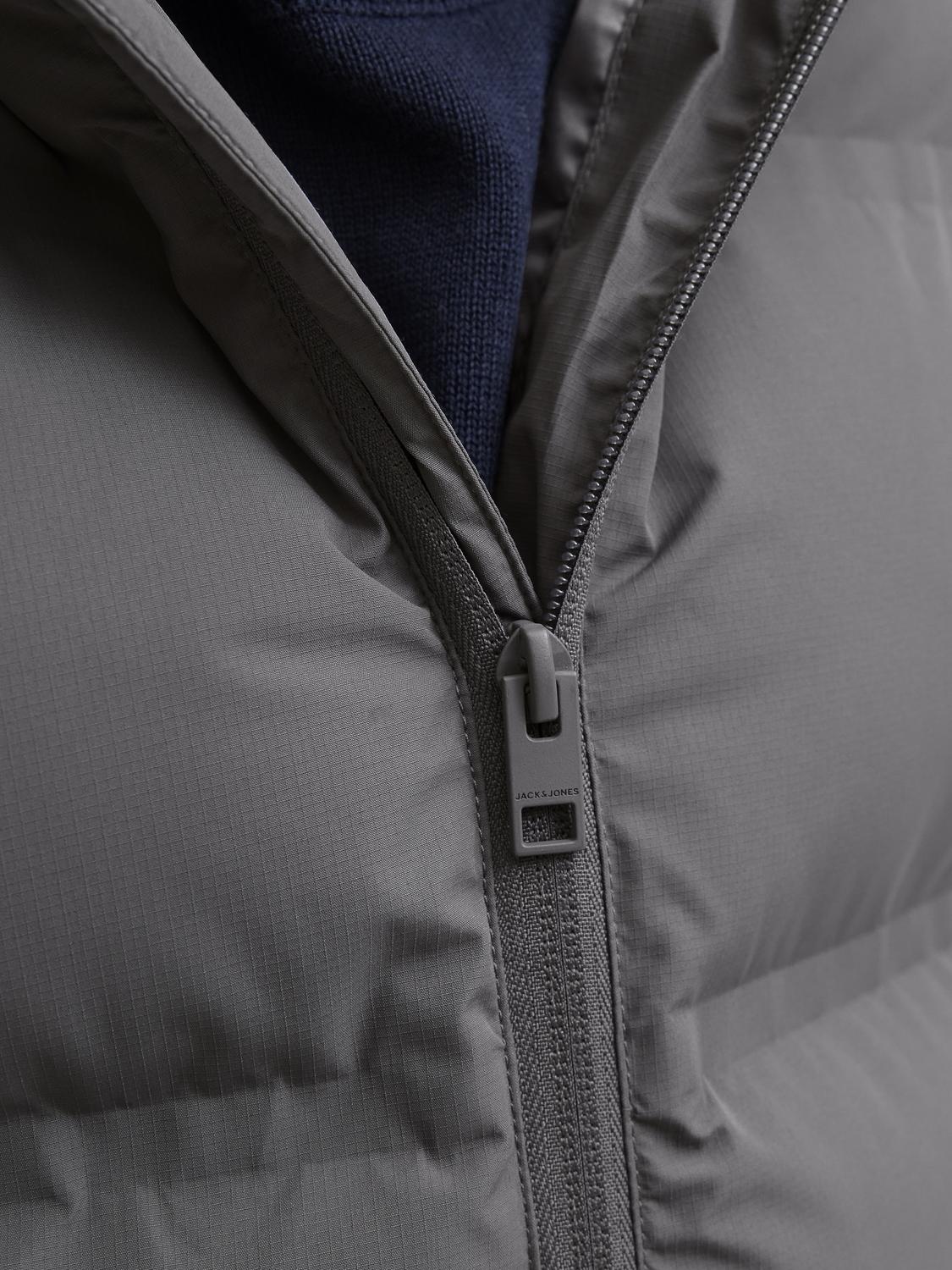 model_shot-detail