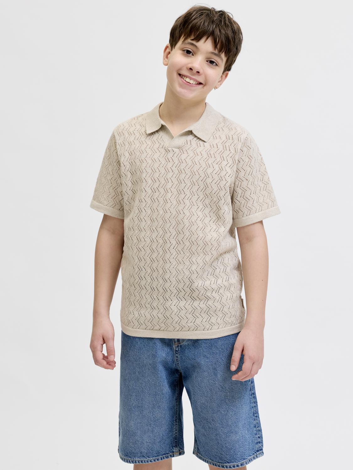 model_shot-front