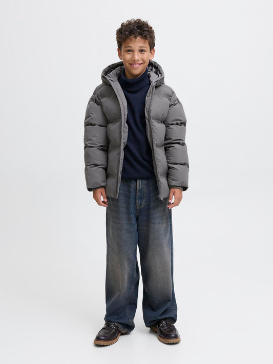 model_shot-front_full