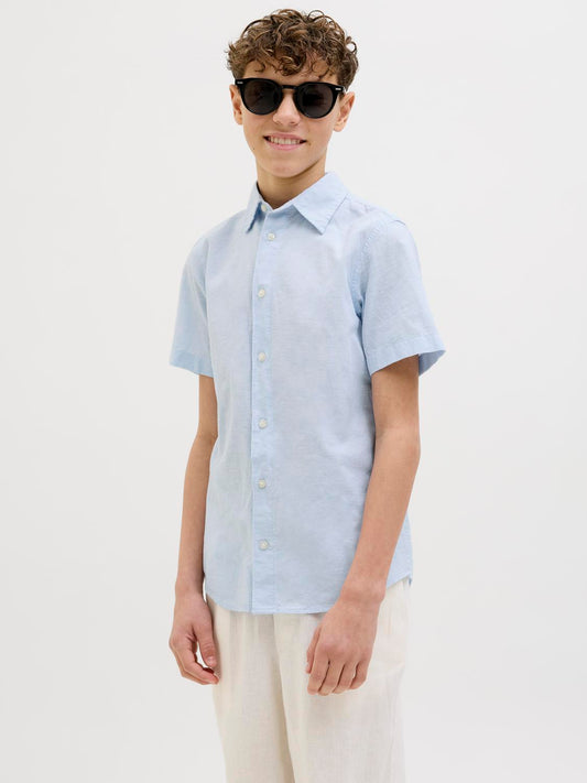 model_shot-front
