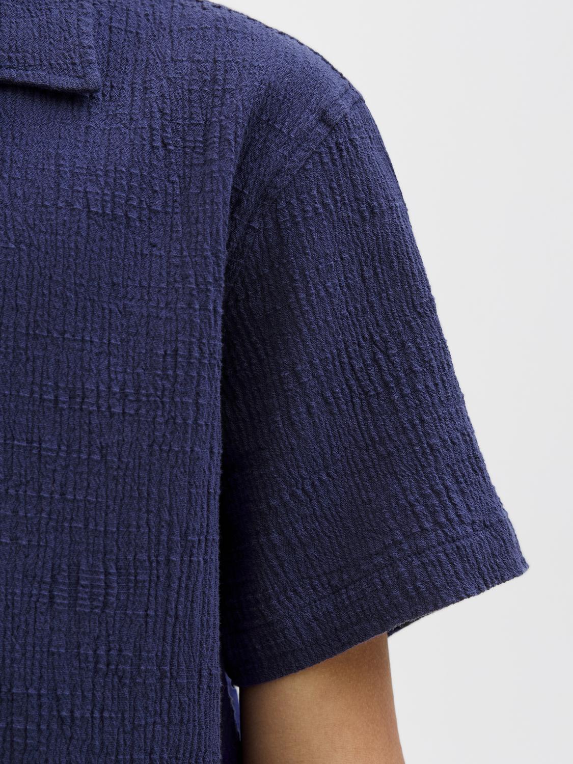 model_shot-detail