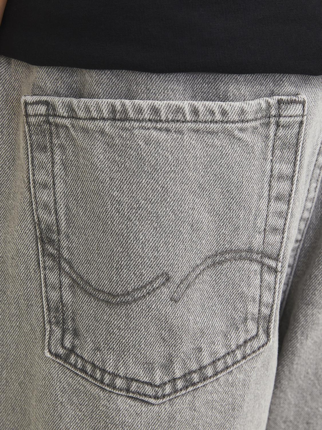 model_shot-detail