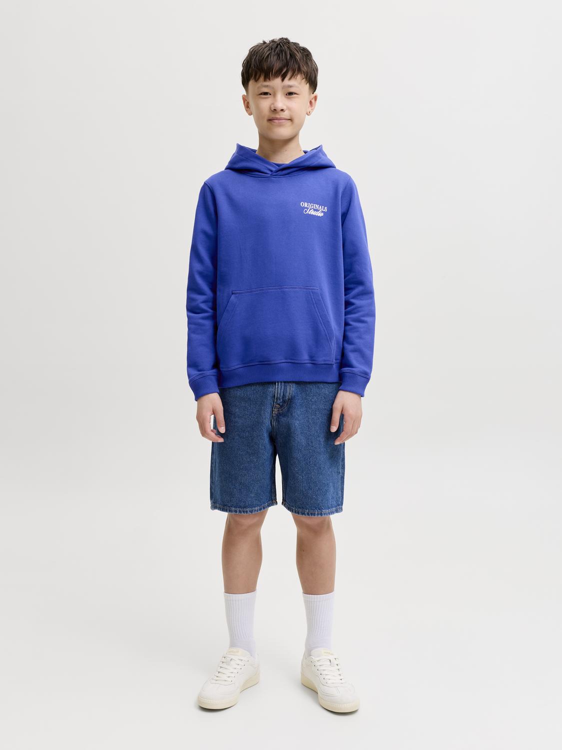 model_shot-front_full