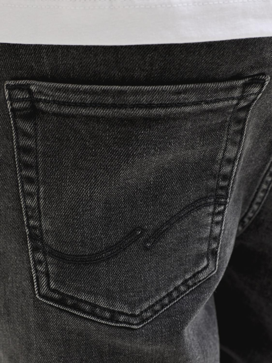 model_shot-detail