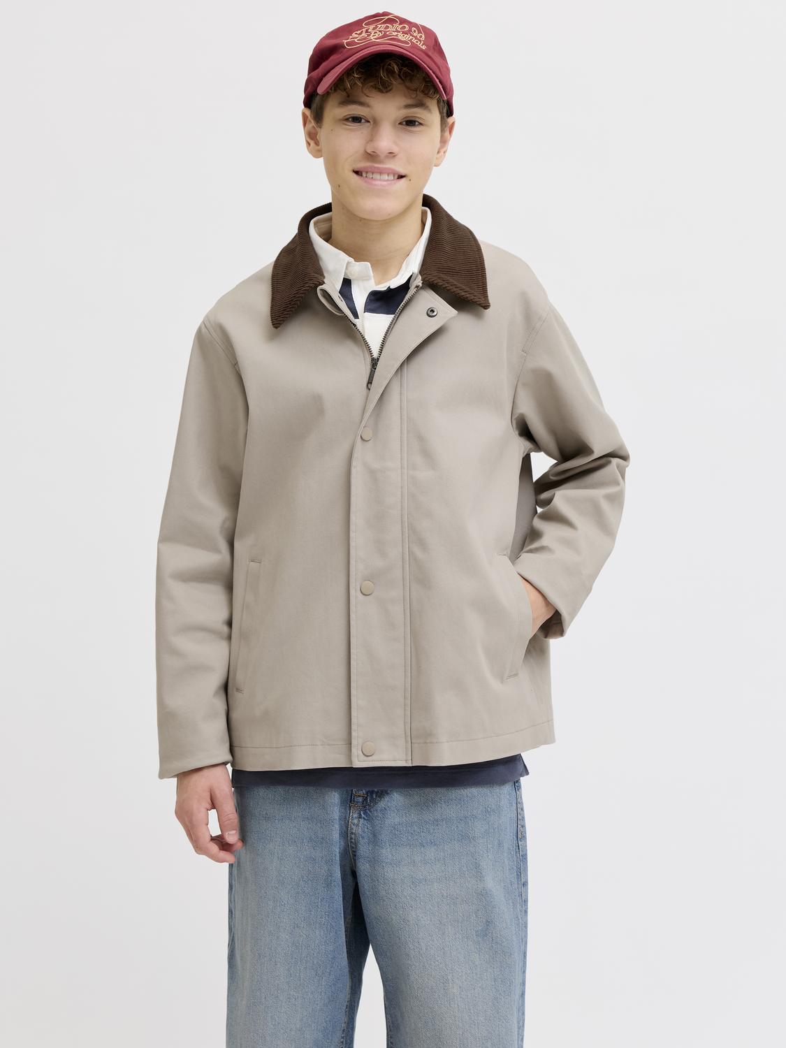 model_shot-front