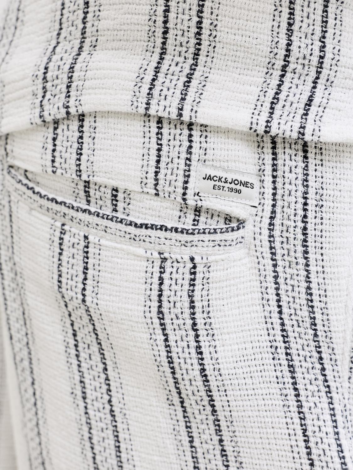model_shot-detail
