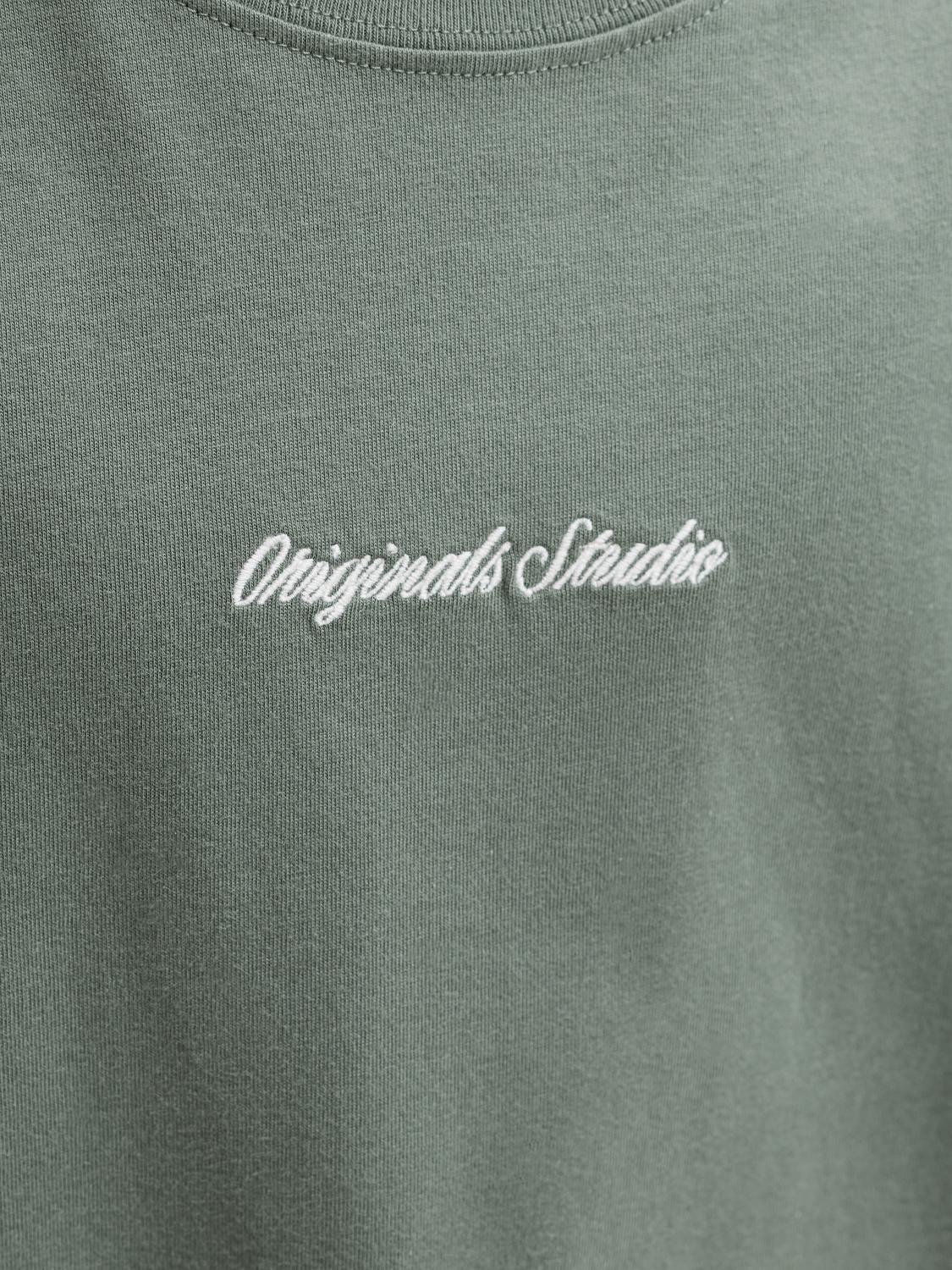 model_shot-detail