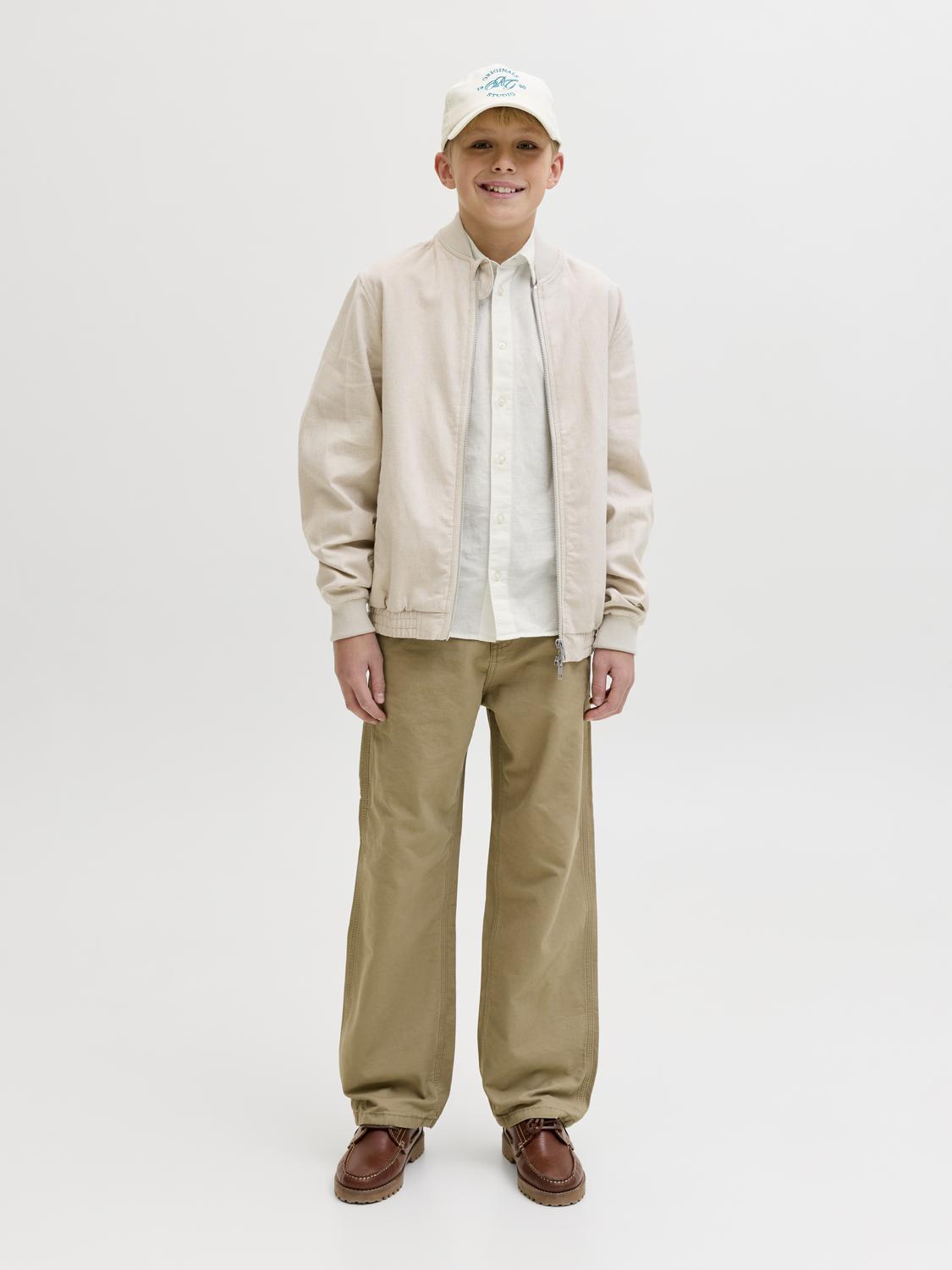 model_shot-front_full