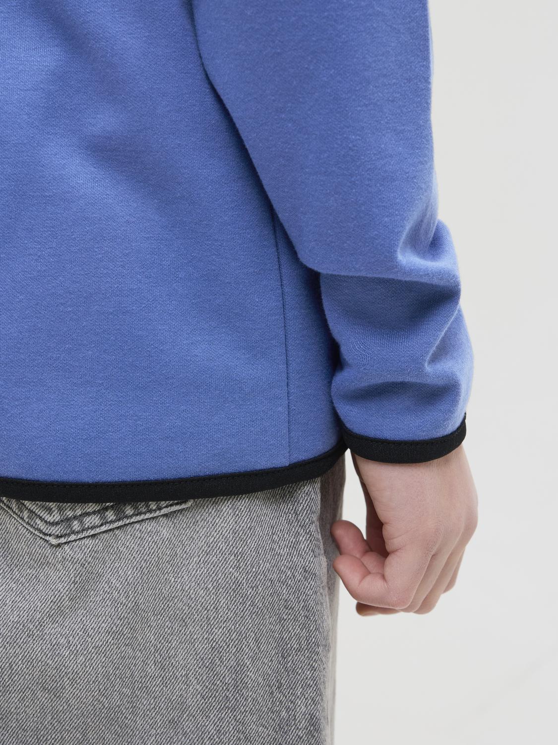 model_shot-detail