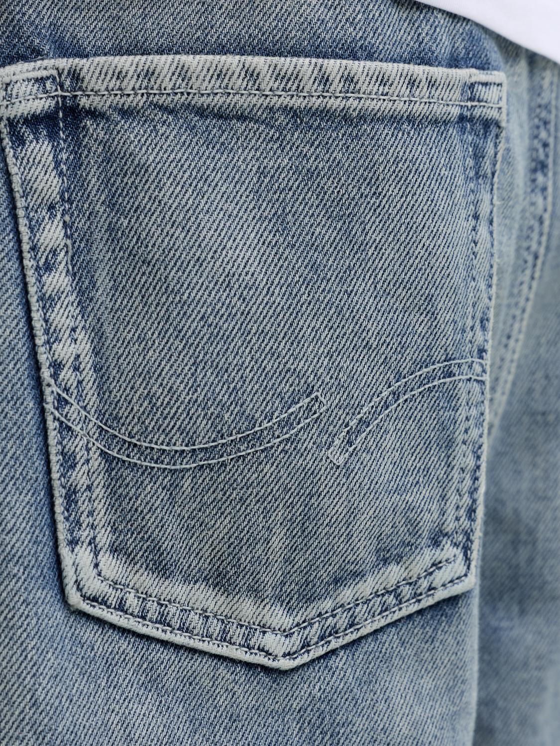 model_shot-detail