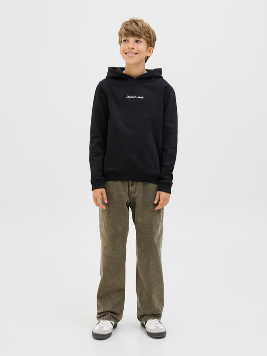 model_shot-front_full