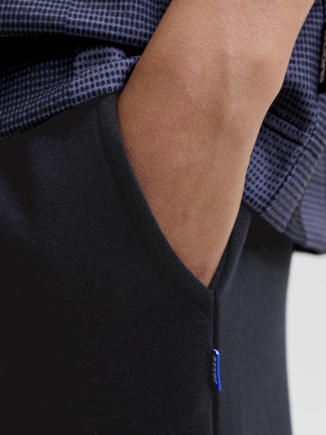 model_shot-detail