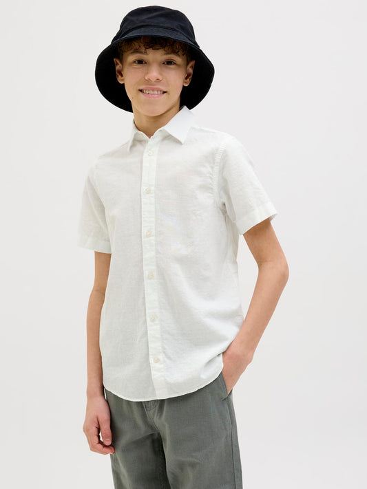 model_shot-front