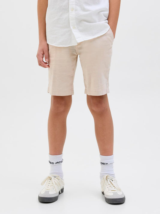 model_shot-front